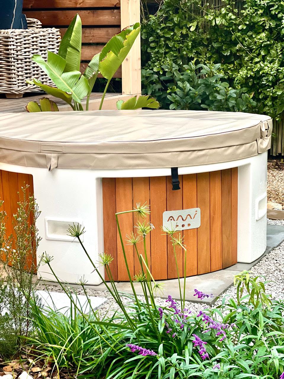 Ami Pod hot tub installation 4